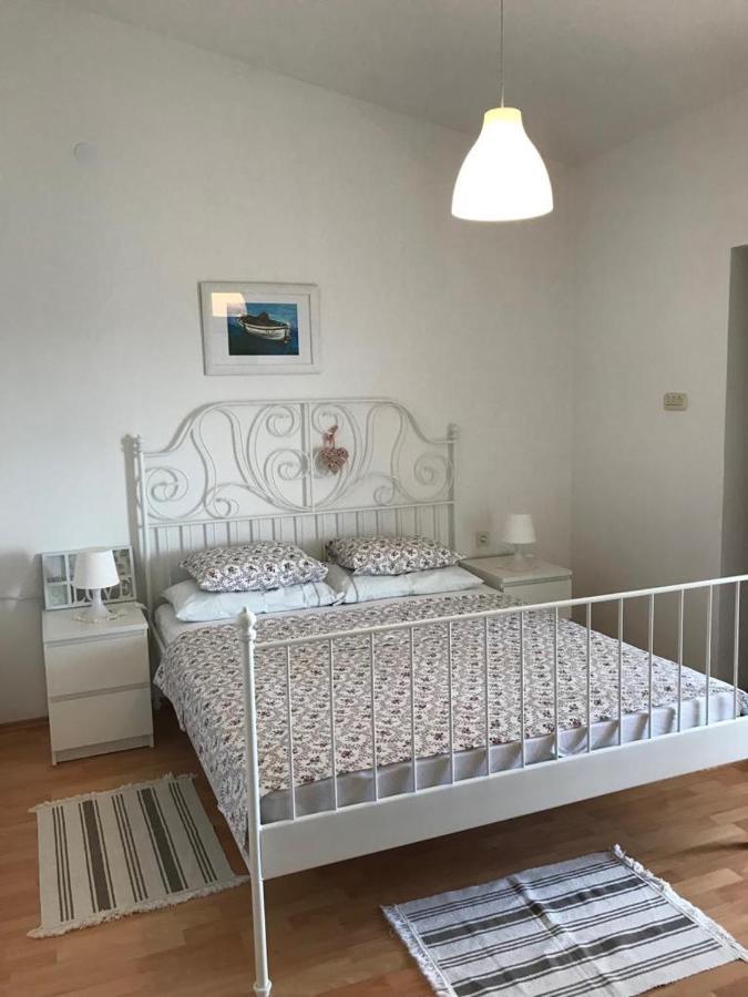 Apartmani Darko Kornić Exterior foto